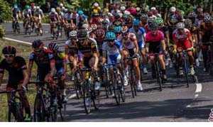  Aiman Cahyadi Pertahankan Yellow, Red and White Jersey